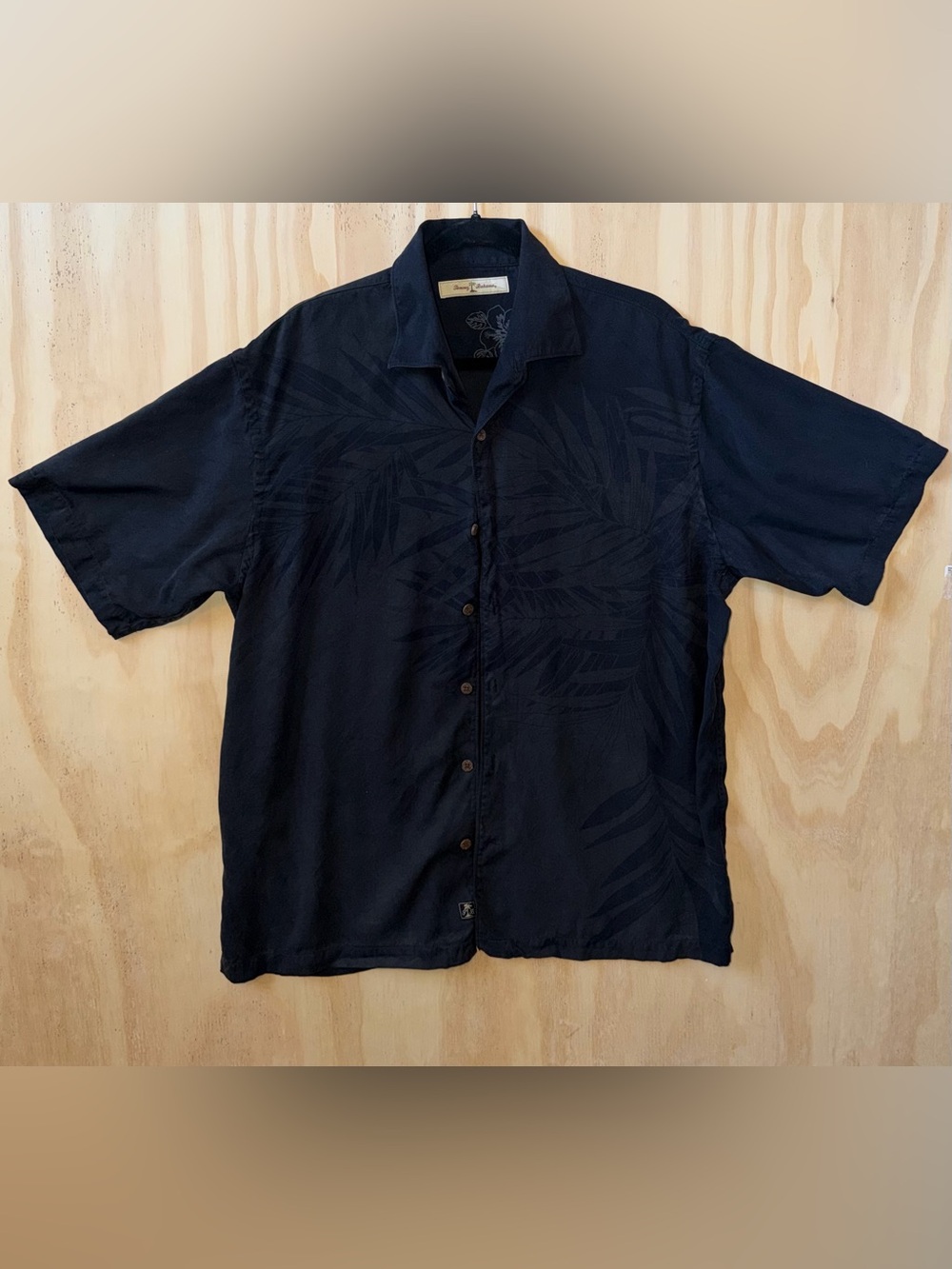 Tommy Bahama Mens Large Black 100% Silk Tonal Tropical Leaf Camp Shirt S/S